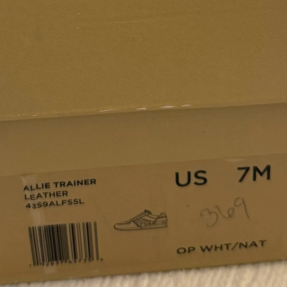Michael Kors Ladies Allie Trainer Leather Sneakers Animal Print Details size 7 - Picture 8 of 9